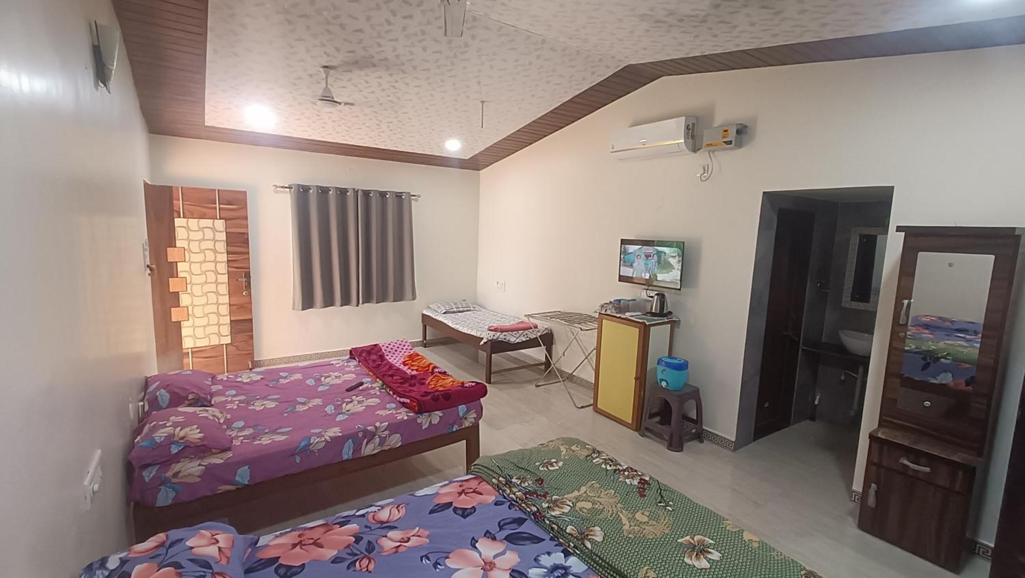 The Royal Ascot Holiday Home Alībāg Ngoại thất bức ảnh