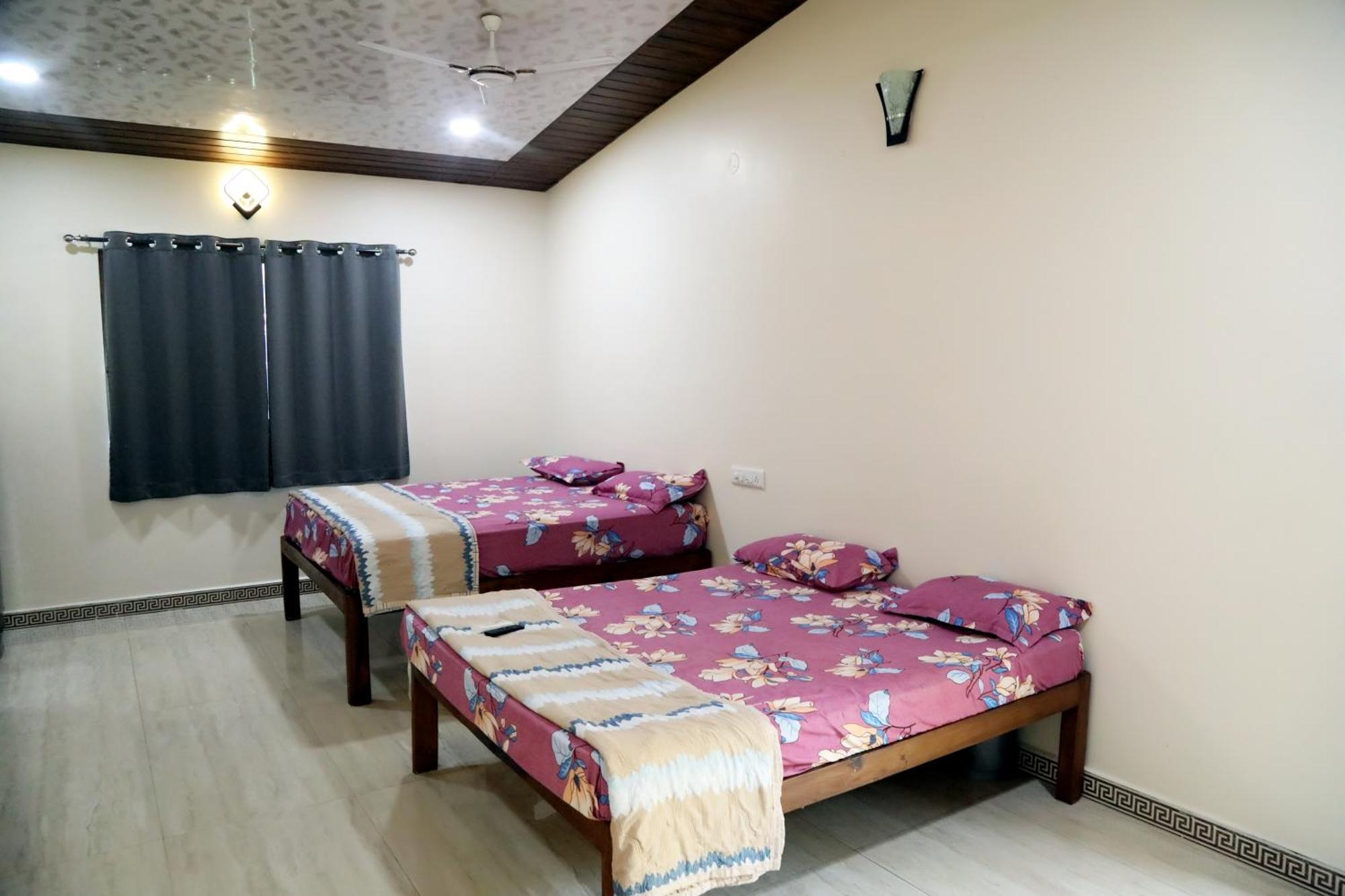 The Royal Ascot Holiday Home Alībāg Phòng bức ảnh
