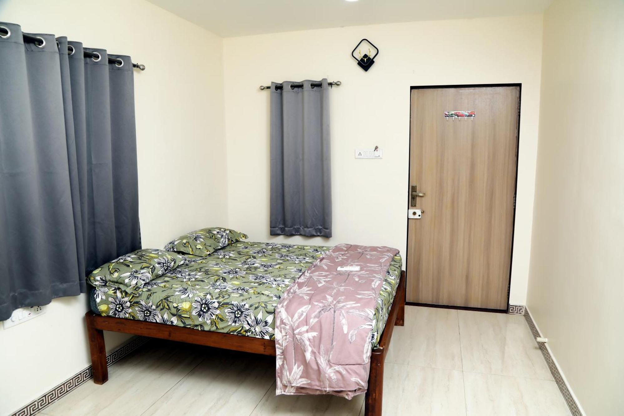 The Royal Ascot Holiday Home Alībāg Phòng bức ảnh